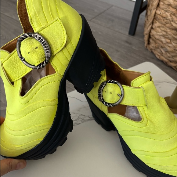 John Fluevog Shoes - Picture 6 of 15